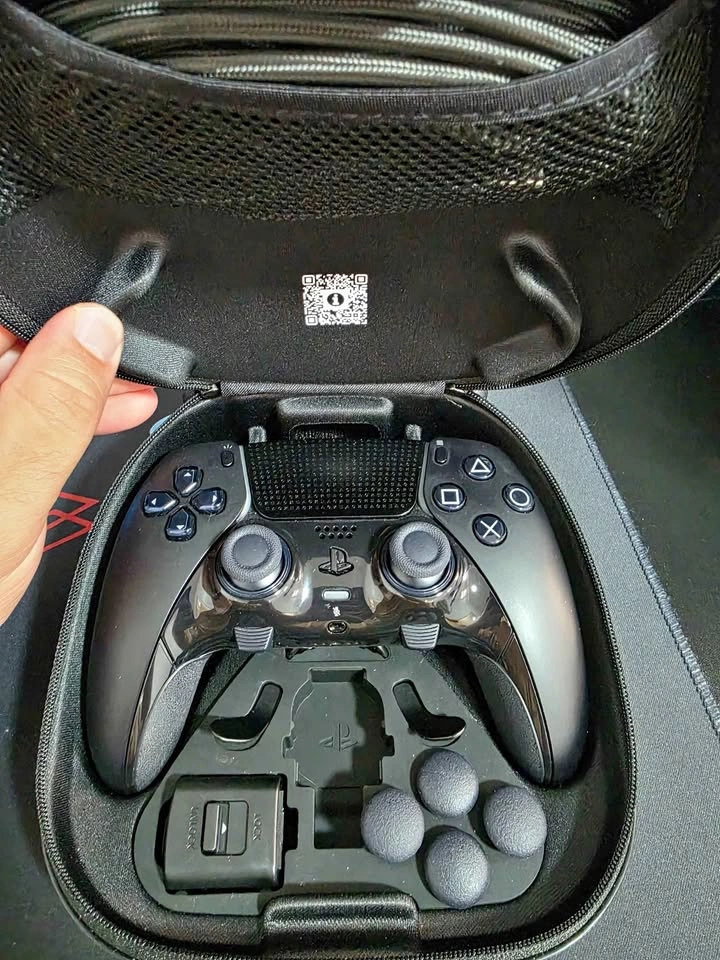 DualSense EDGE ps5 controller