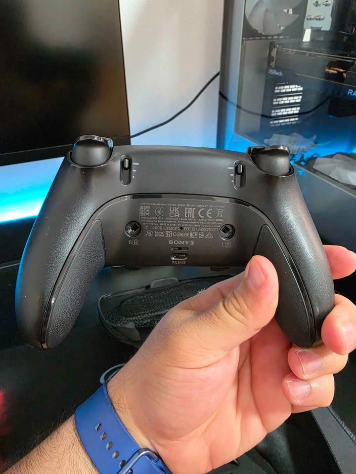 DualSense EDGE ps5 controller - photo 3
