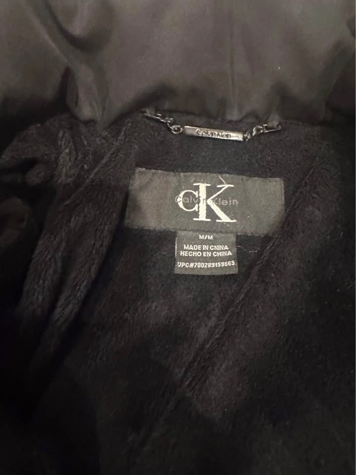 Warm Women’s Medium (or Girls XL) Black Calvin Klein Puffy Coat - photo 2
