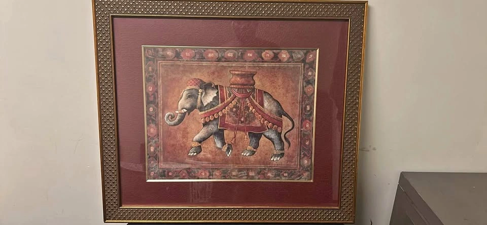Large Framed Decorative Elephant Wall Art – Ornate Gold Frame