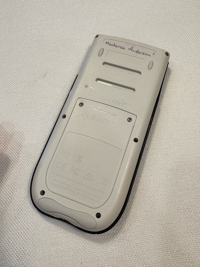 Texas Instruments TI-84 Plus C Silver Edition - photo 3
