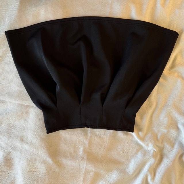 HSTYLE Black Skirt