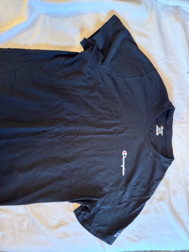 Columbia, Carhartt, CAT, and Champion T-Shirt Bundle - photo 5