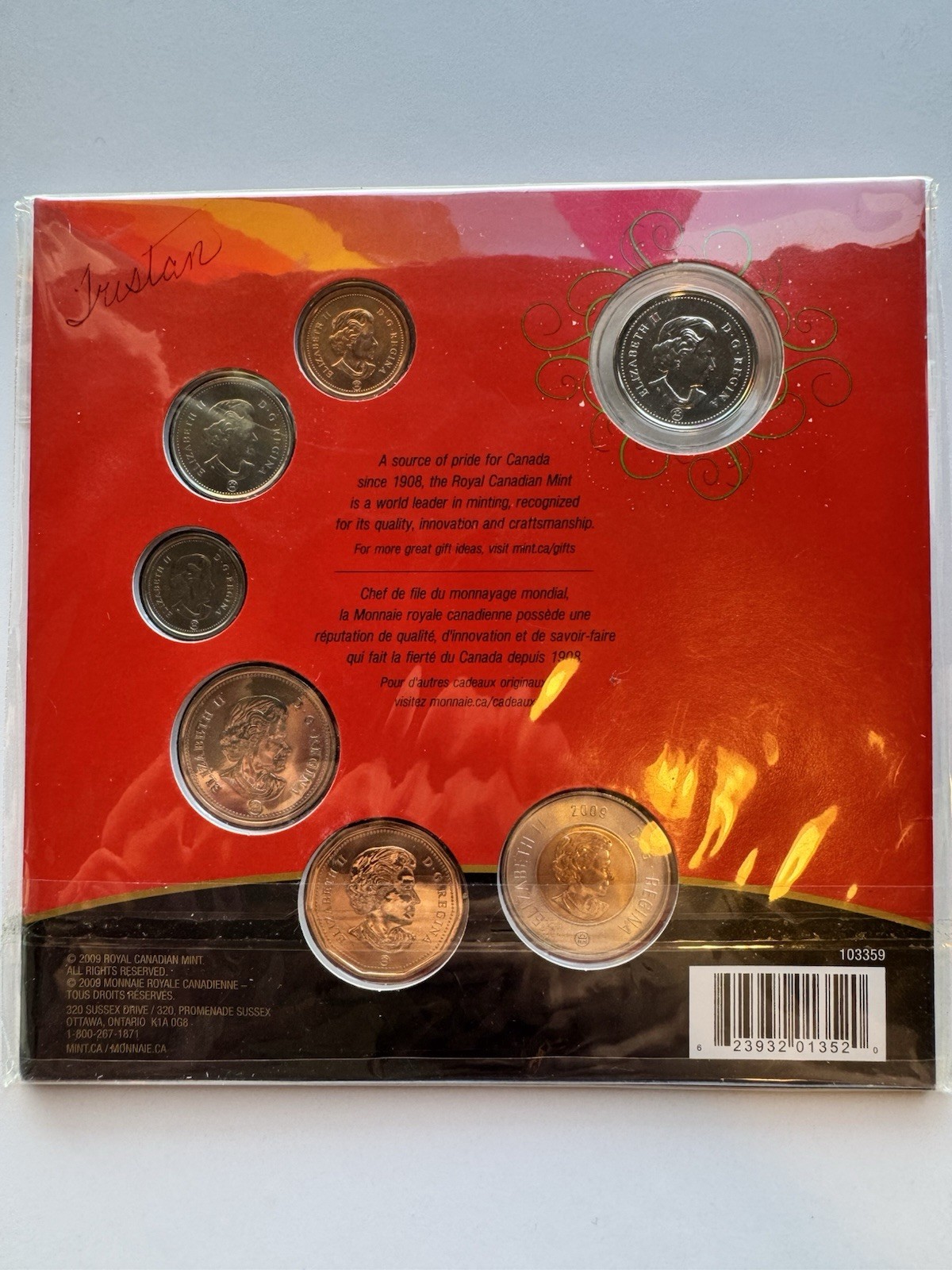 2013 Canada Holiday Gift Uncirculated Coin Set Canadian Mint - photo 2