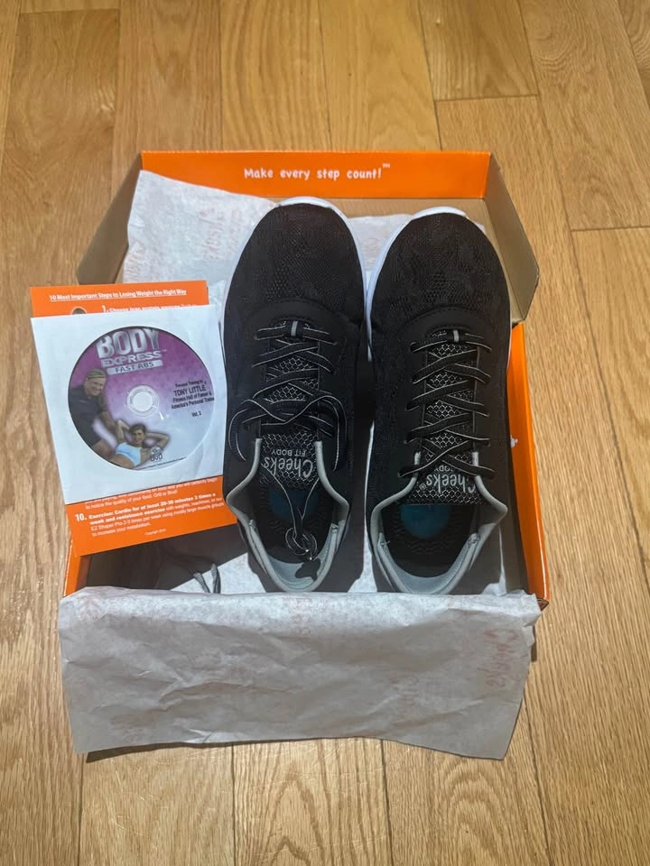 CHEEKS New Women’s Multi Sport Gel Trainer Shoes - SIZE 8W - photo 4