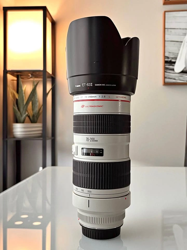 Canon EF 70-200mm f/2.8 L USM Lens