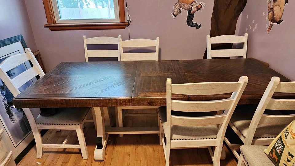 Rustic Farmhouse Dining Table with 8 Chairs and Leaf