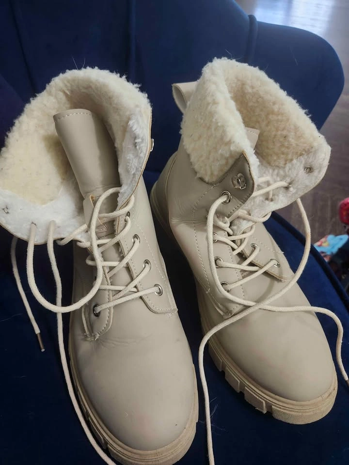 BUNDLE OF SHOES - photo 4