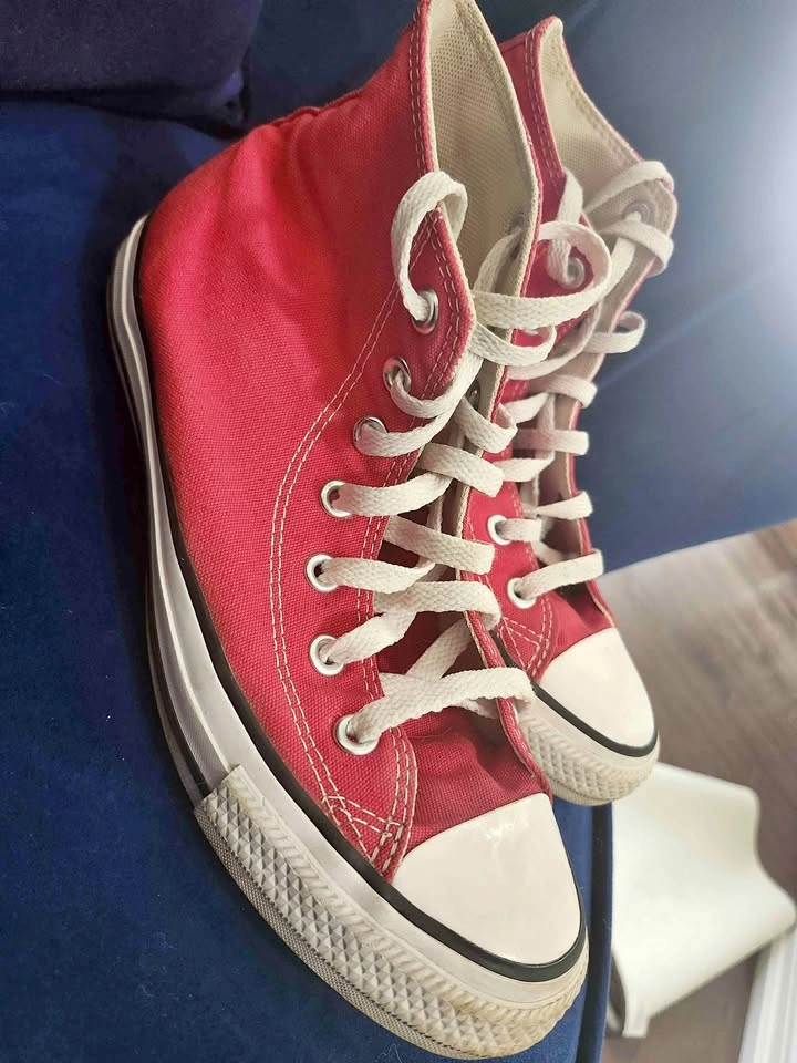 Converse