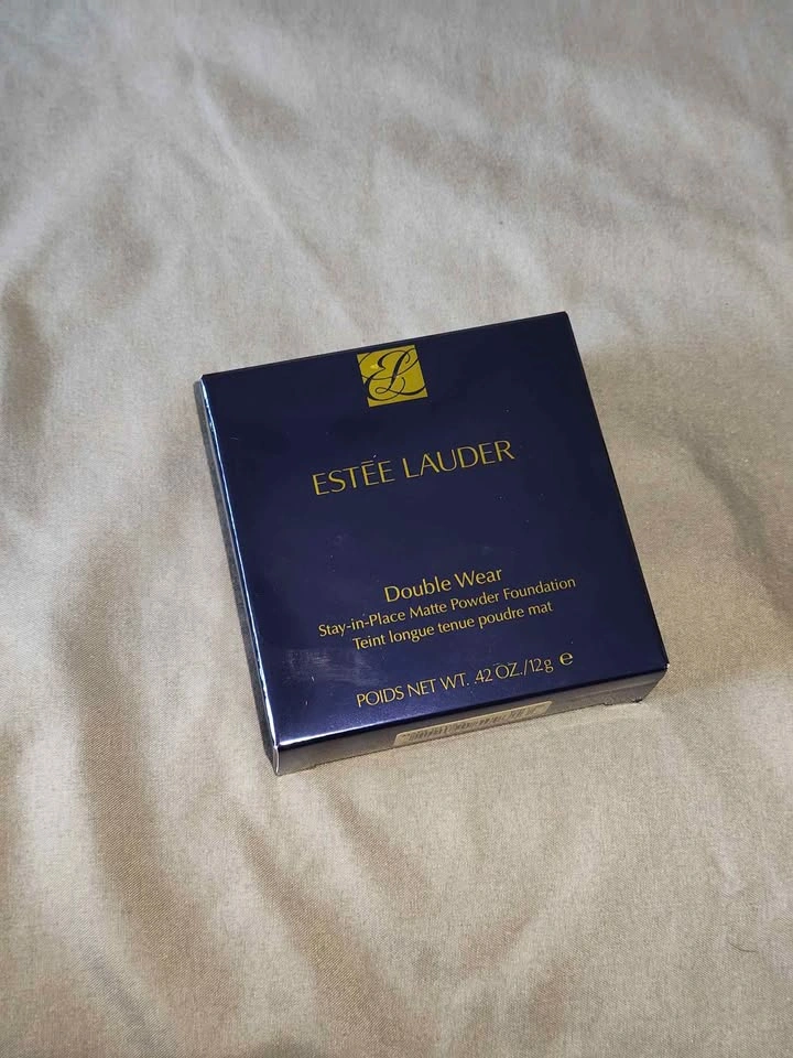 Estée Lauder Double Wear Stay-in-Place Matte Powder Foundation - photo 2
