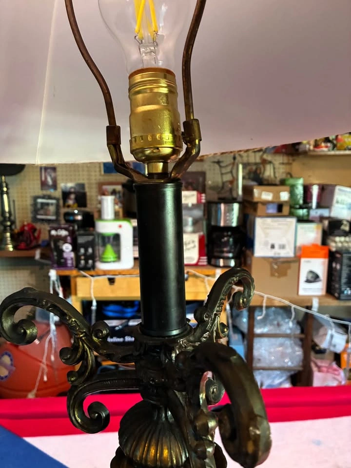 Table lamp - photo 3