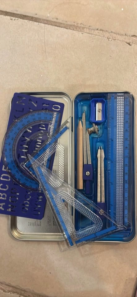 MOVING SALE Casio Scientific calculator and geometry set - photo 4