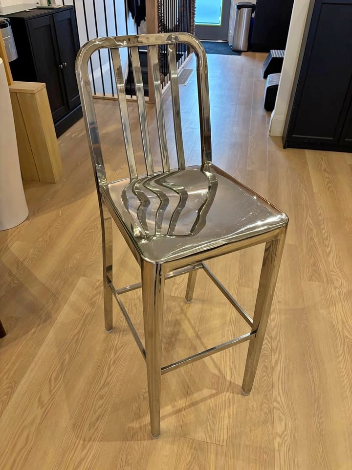 Metal Bar stool with back