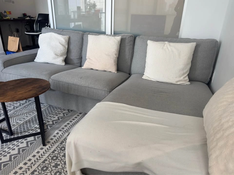 Grey L-shaped couch - photo 2