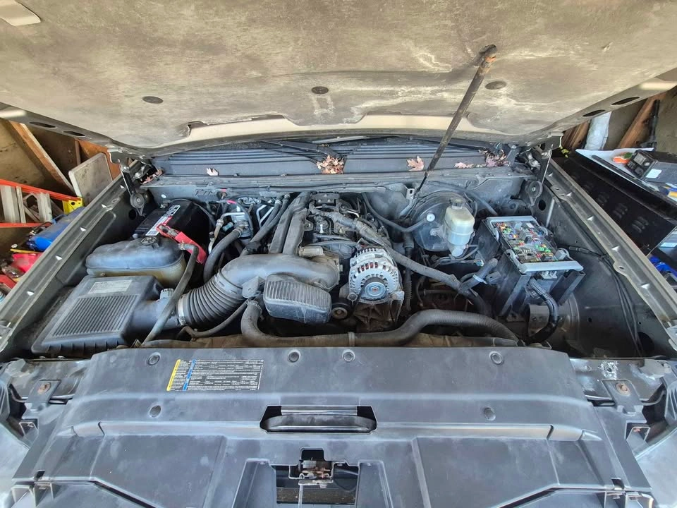 2009 Chevrolet Suburban for parts or buy whole - photo 3