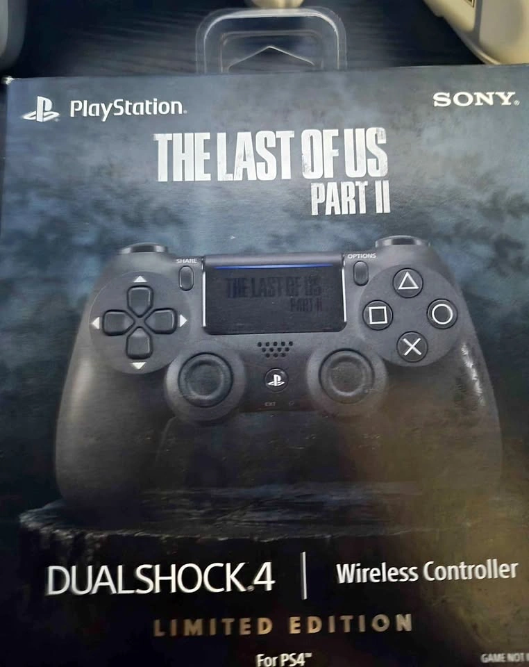 The last of us part 2 ps4 controller