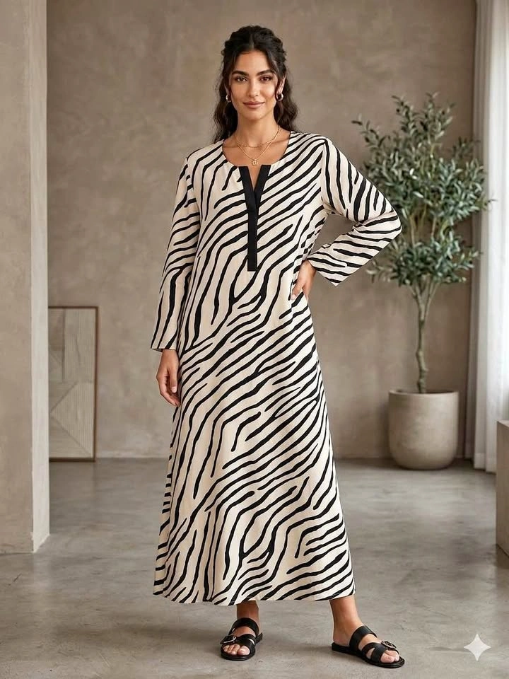 Cream and black striped print maxi - XL