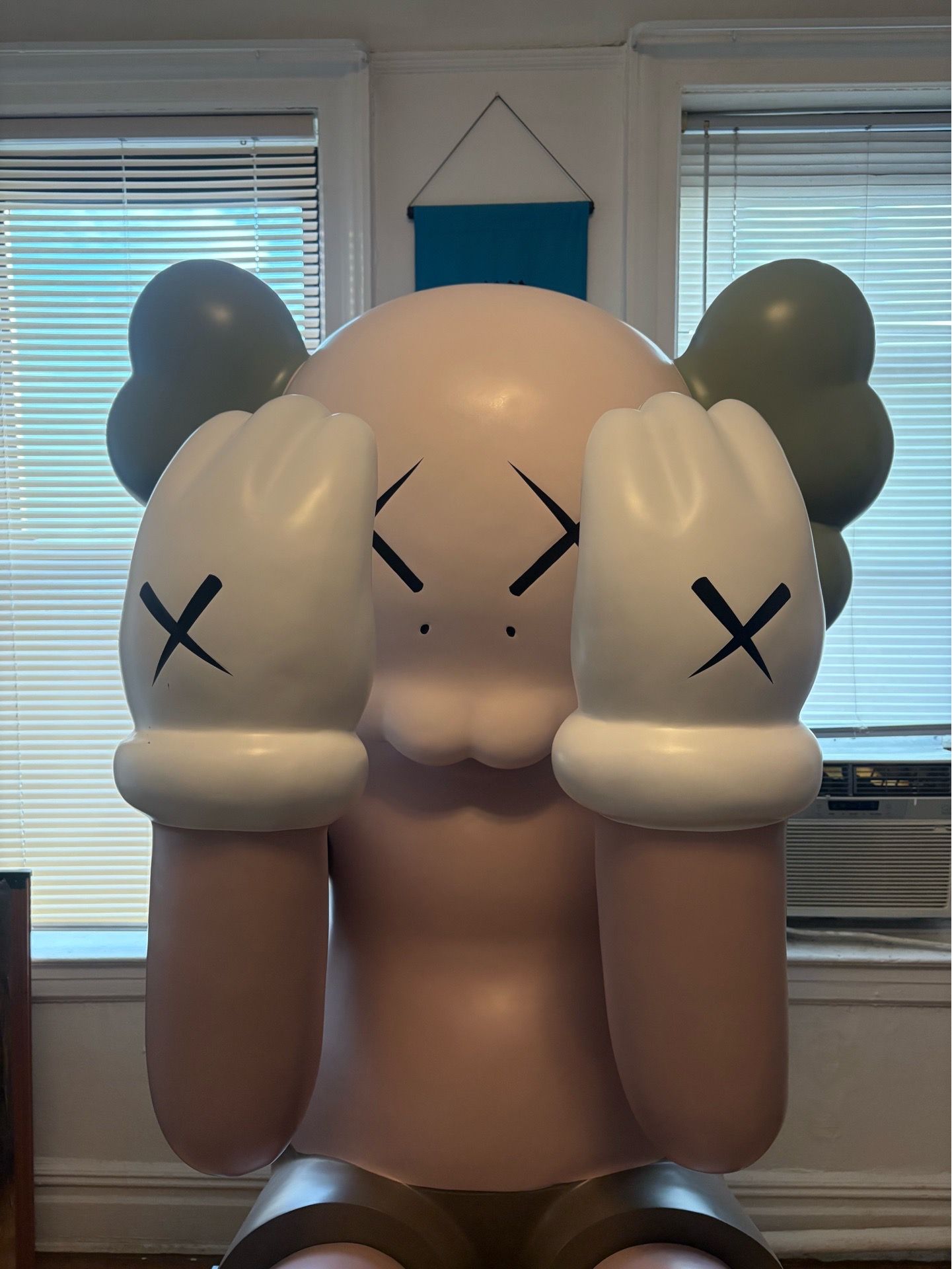 6.5ft Kaws Companion Sculpture - photo 3