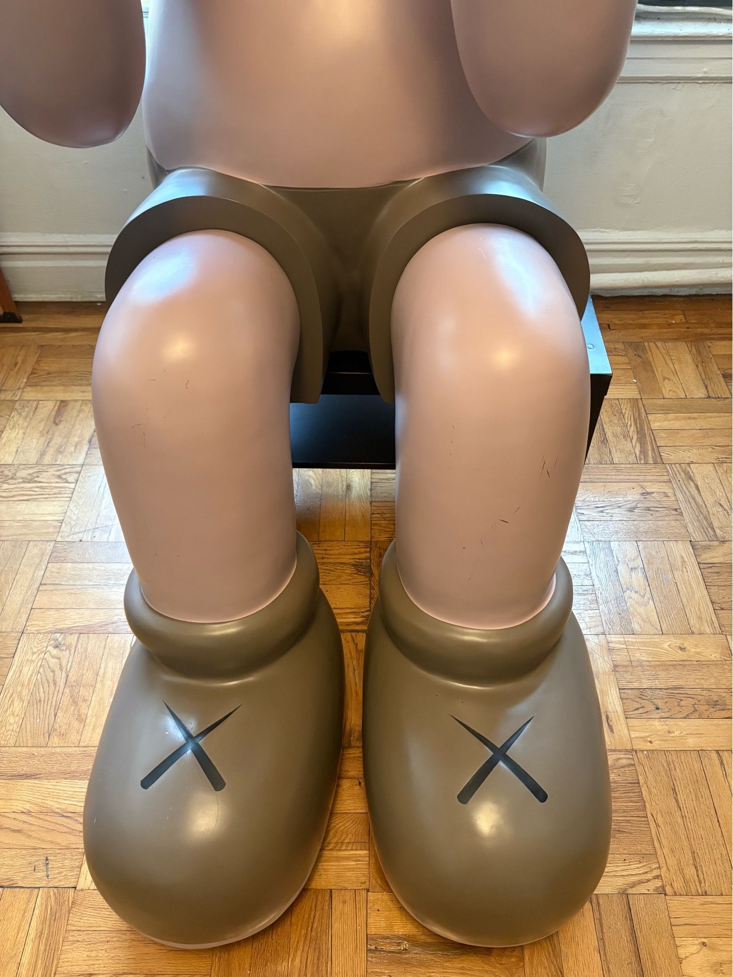 6.5ft Kaws Companion Sculpture - photo 4