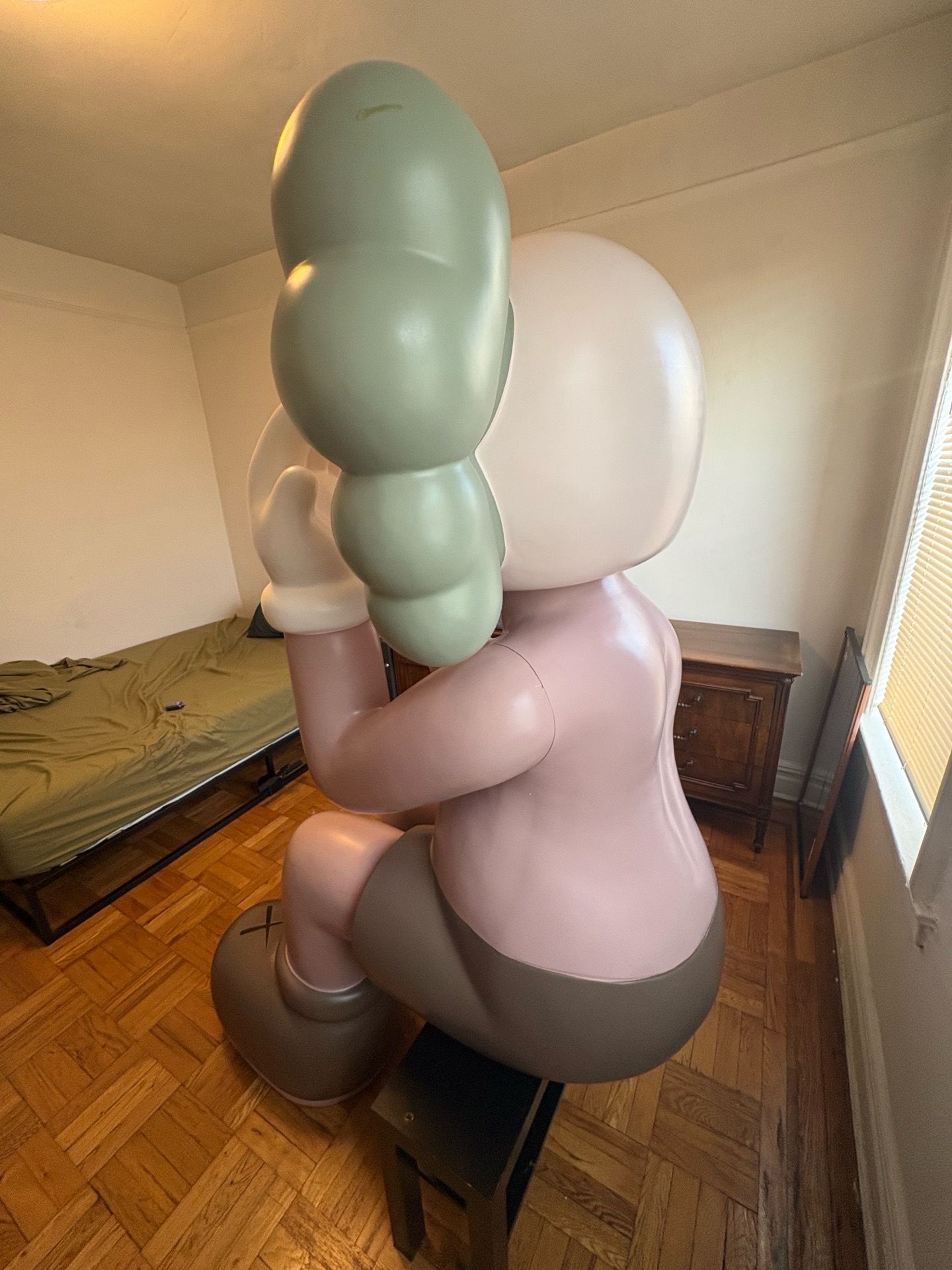 6.5ft Kaws Companion Sculpture - photo 5