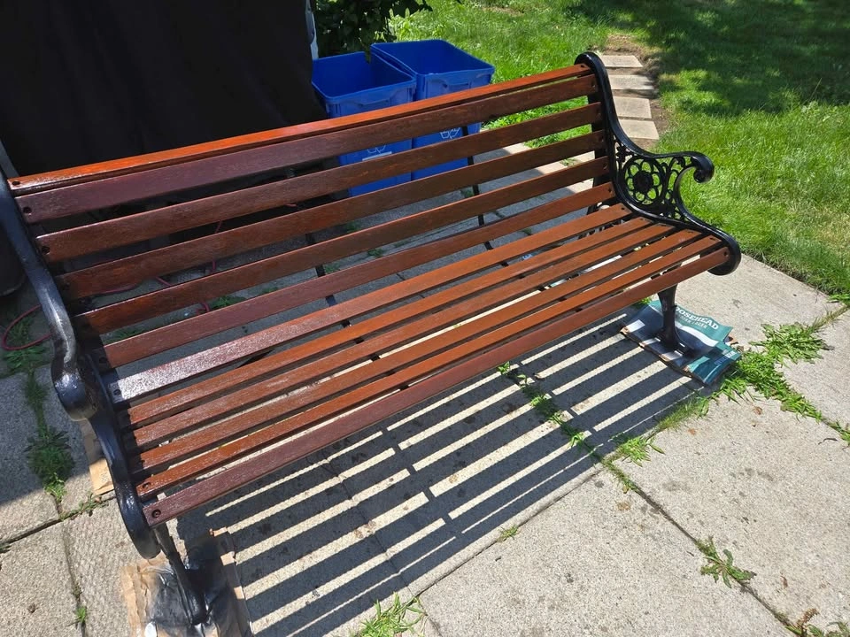 Professionally refinished Cast Iron and Wood PARK Bench - photo 2