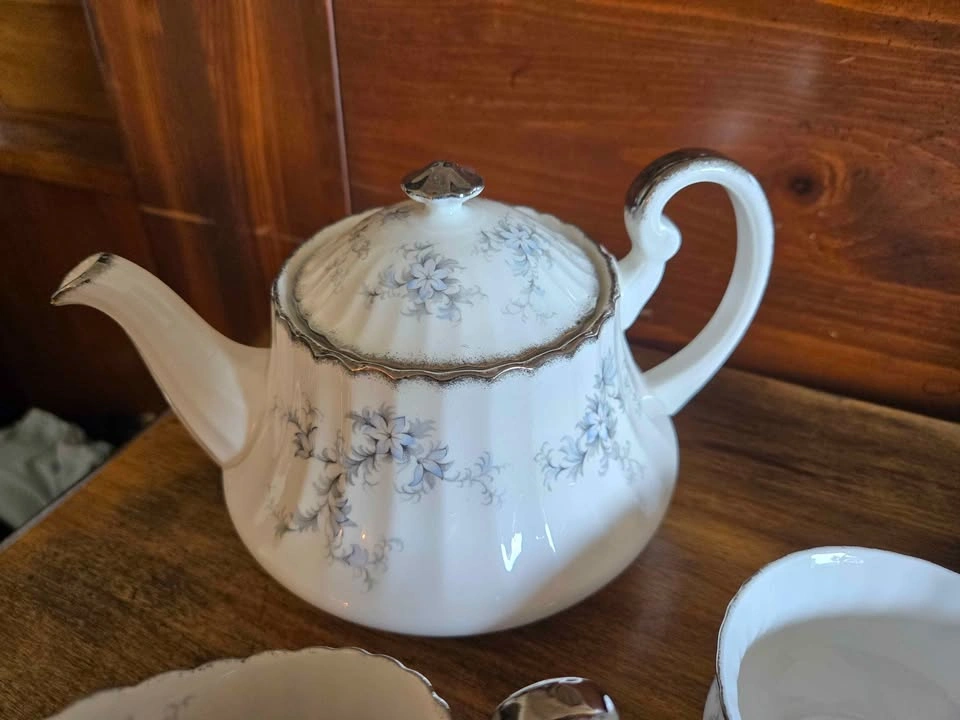 PARAGON "BRIDE'S CHOICE" Tea and dinnerware Set - photo 2