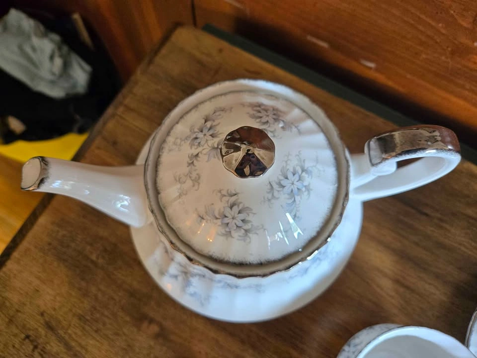 PARAGON "BRIDE'S CHOICE" Tea and dinnerware Set - photo 3
