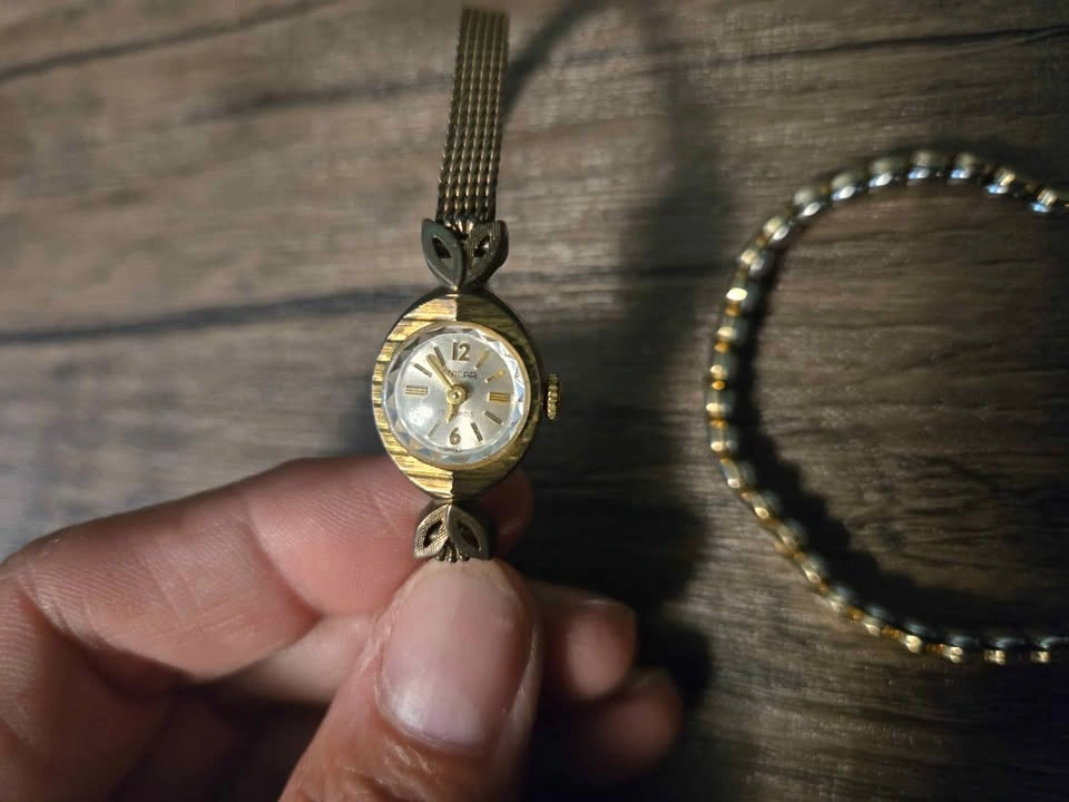 Vintage Enicar and Bulova Ladies' Wristwatches - photo 2