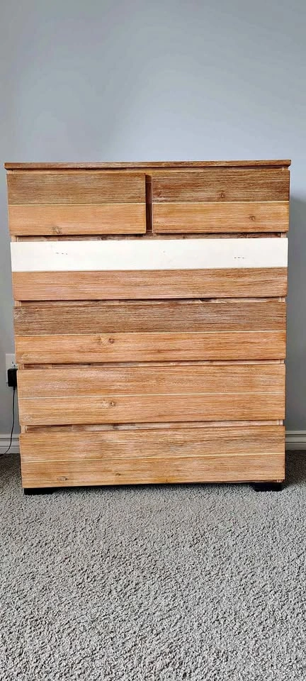Farm style Chest of Drawer/Dresser