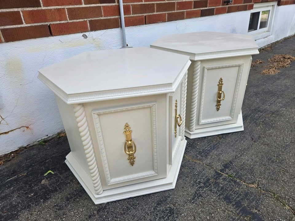 Pair of refinished vintage Hexagonal End Tables - photo 3