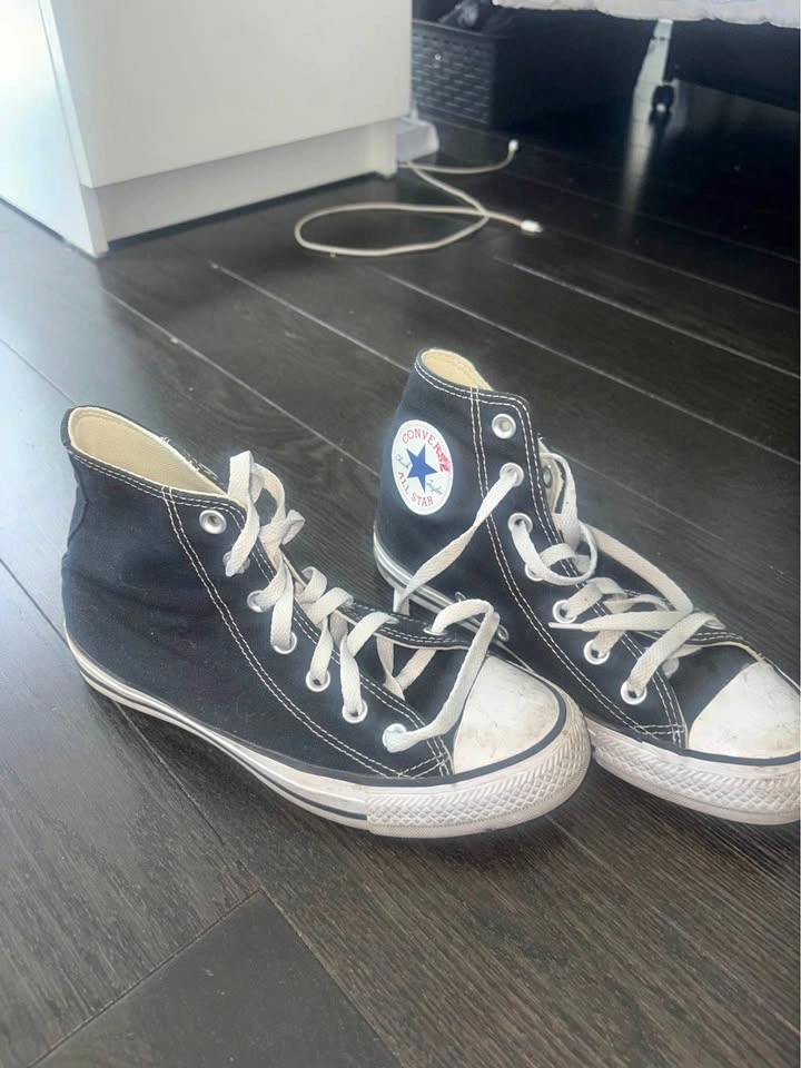 Black High Top converse