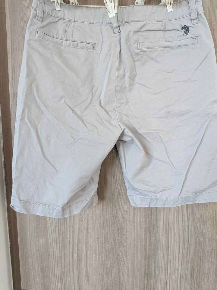 U.S. POLO ASSN. Men's Stretch Chino Shorts Light Grey - Size 30 - photo 2