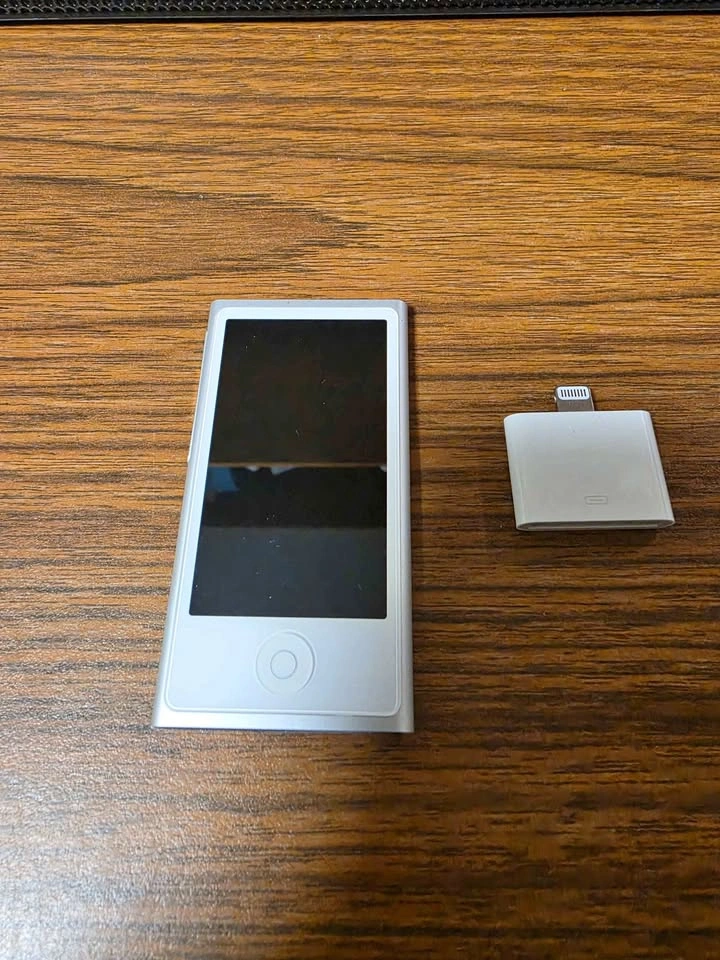 iPod Nano 7th Gen with Adapter