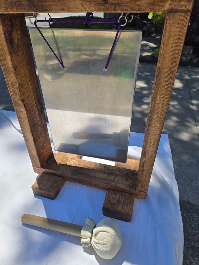 Gong, stand and mallet - photo 3