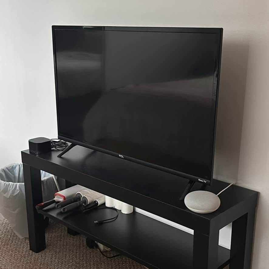 TCL Roku 32 inch Smart TV - photo 2