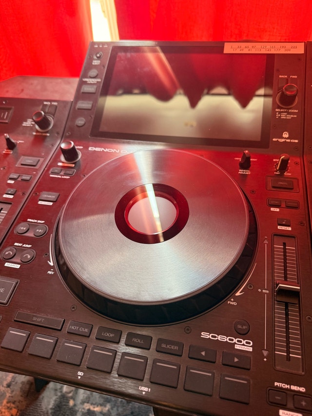 Denon DJ SC6000 + SC6000M + 2× LC6000 PRIME Package - photo 3