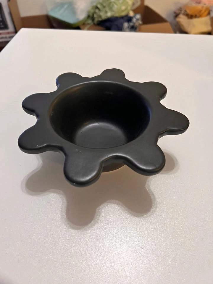 NEW Matte Black Flower Shaped Stoneware Bowl