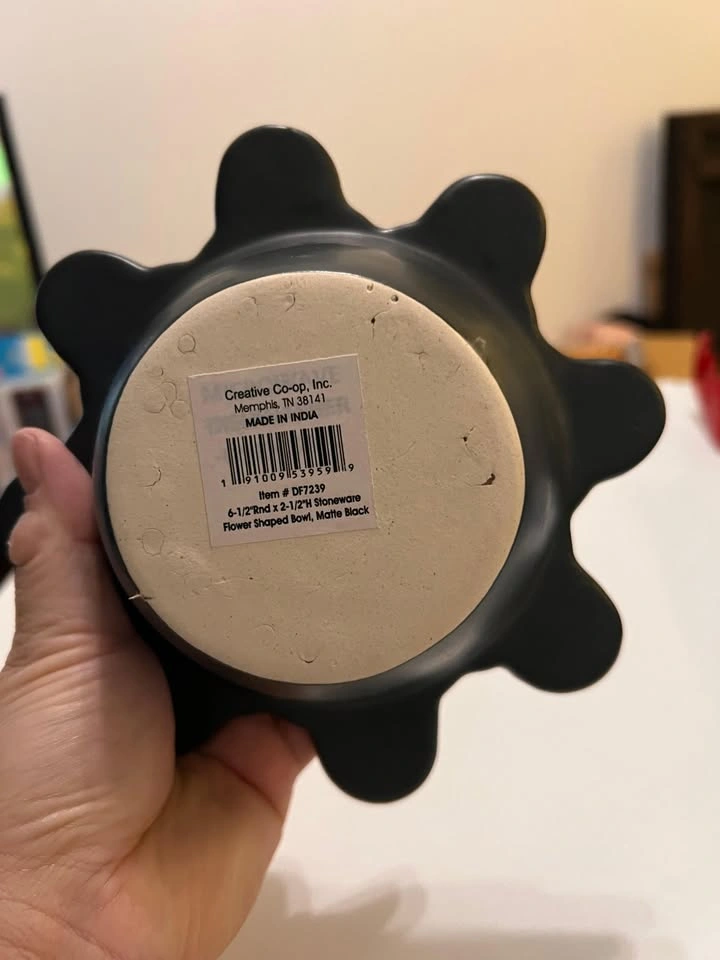 NEW Matte Black Flower Shaped Stoneware Bowl - photo 3