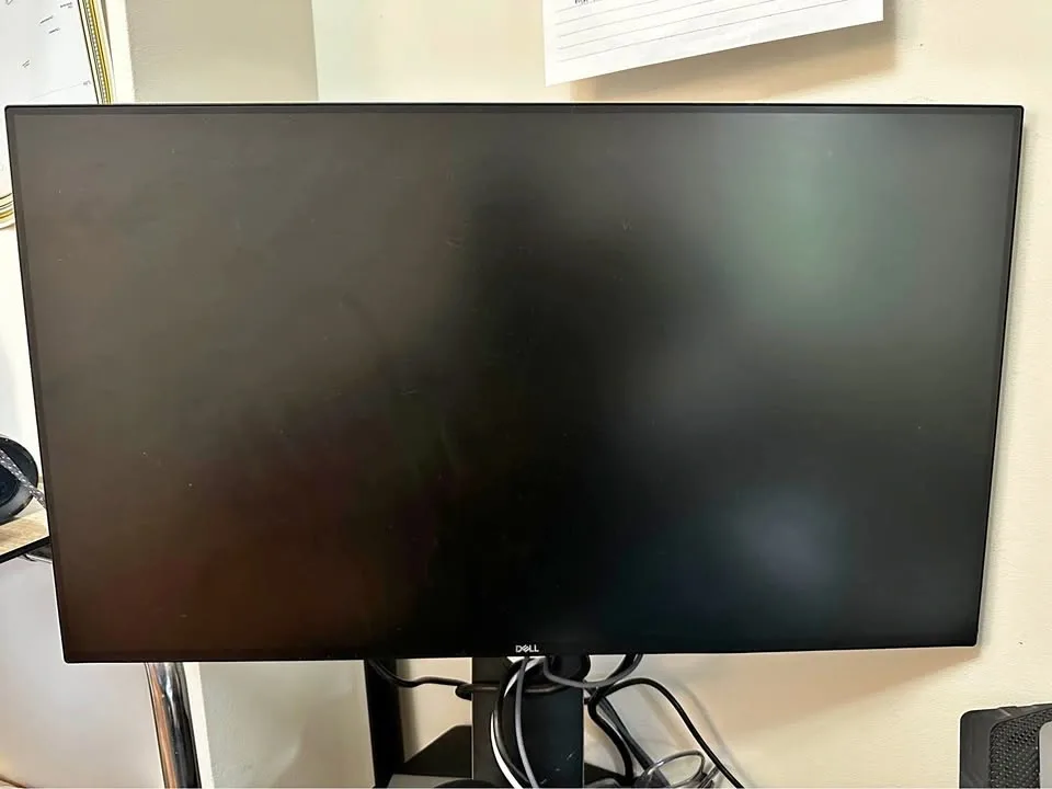 Dell U2419H Monitor