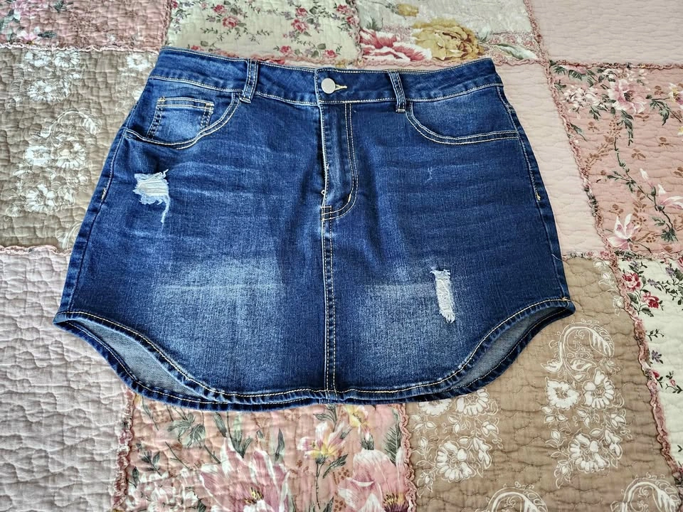 Women's skirt size XL