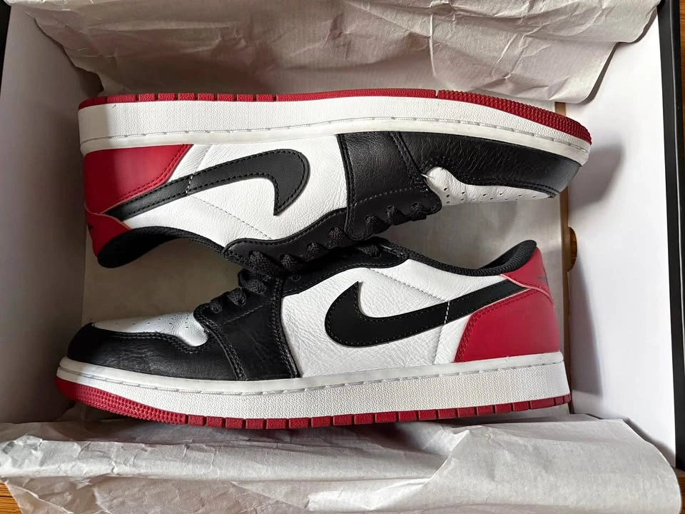 Air Jordan 1 Low OG Black Toe