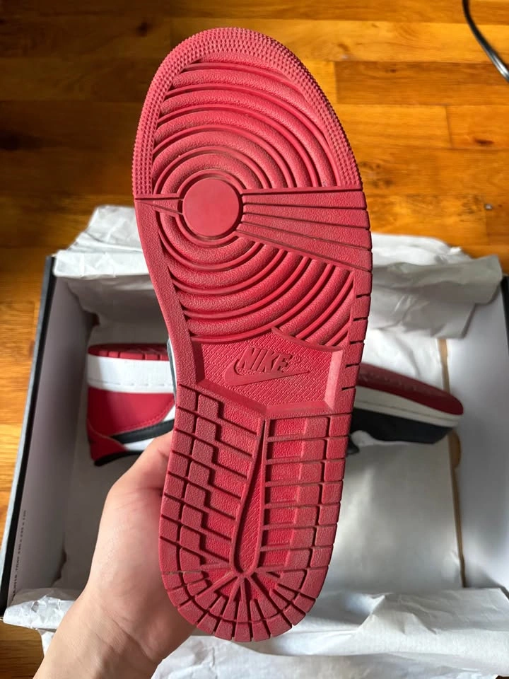 Air Jordan 1 Low OG Black Toe - photo 5