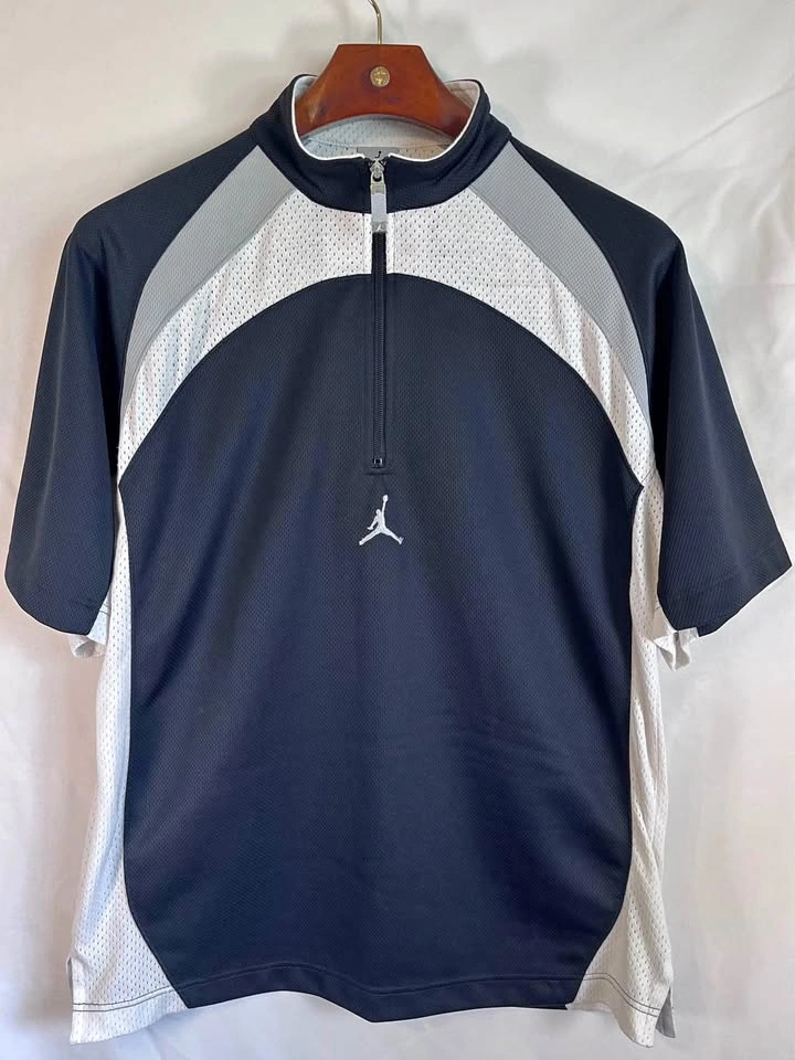 Jordan XVII 17 Jumpman Quarter-Zip Athletic Shirt: Men’s M
