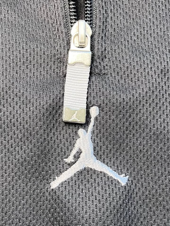 Jordan XVII 17 Jumpman Quarter-Zip Athletic Shirt: Men’s M - photo 4