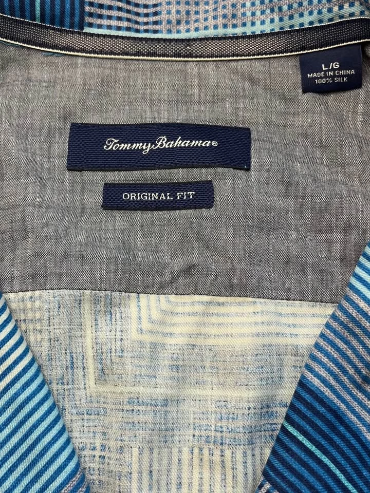 Tommy Bahama 100% Silk Short Sleeve Camp Shirt: Men’s Large - photo 2