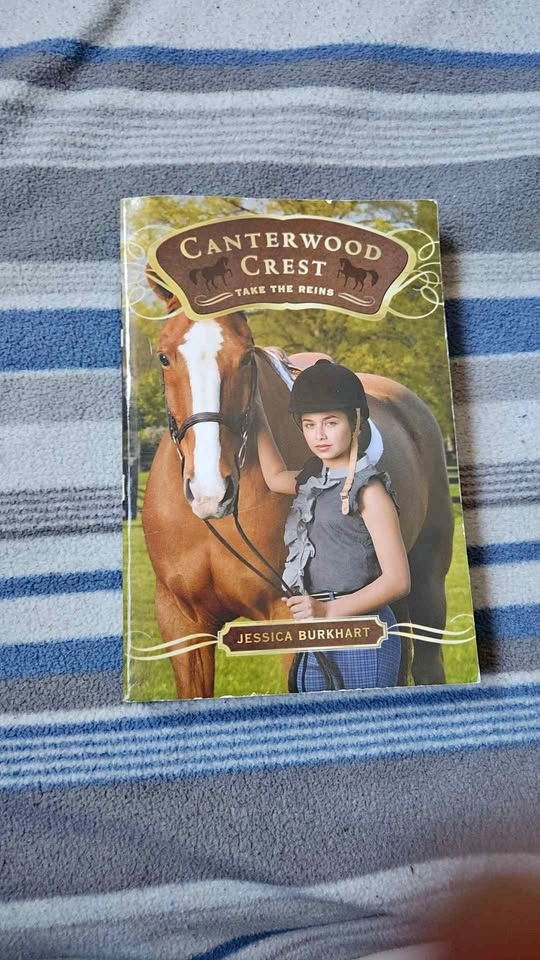 Canterwood crest
