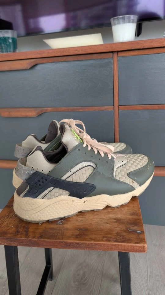Nike Air Huarache Crater Premium in "Cargo Khaki/Limestone" Size - photo 4