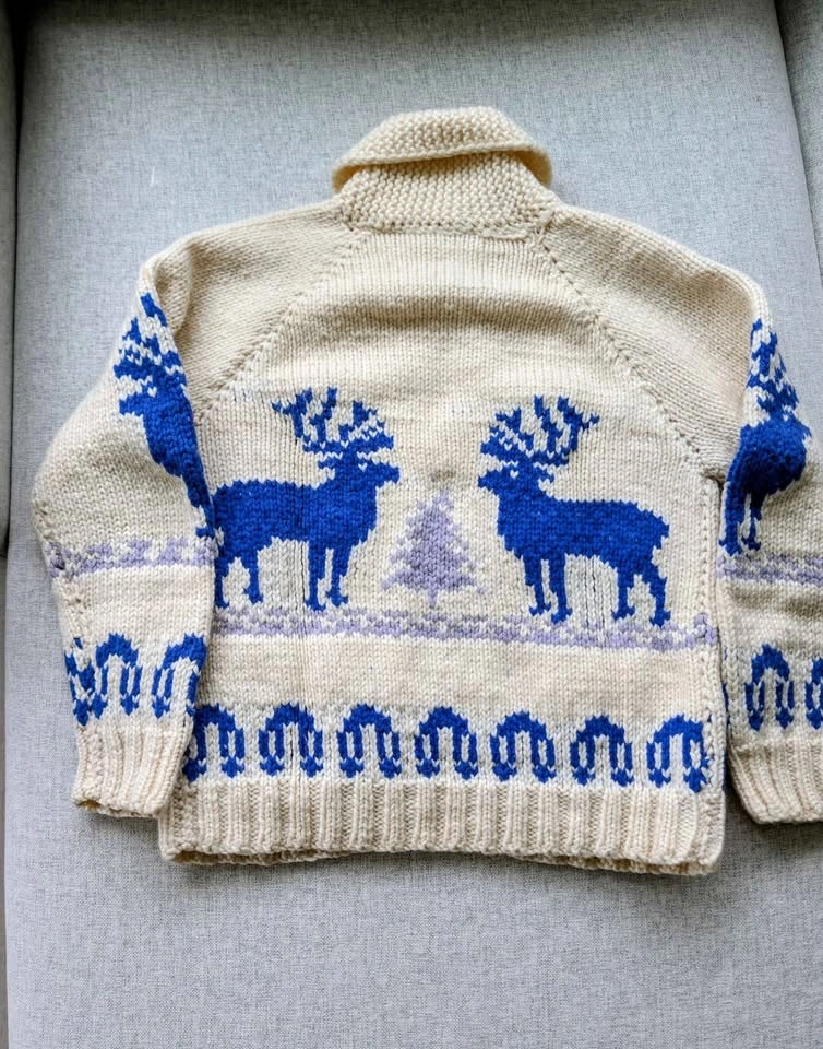Cowichan style sweater 100% Wool roughly size Medium Women's - photo 2