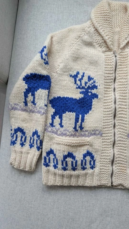 Cowichan style sweater 100% Wool roughly size Medium Women's - photo 3