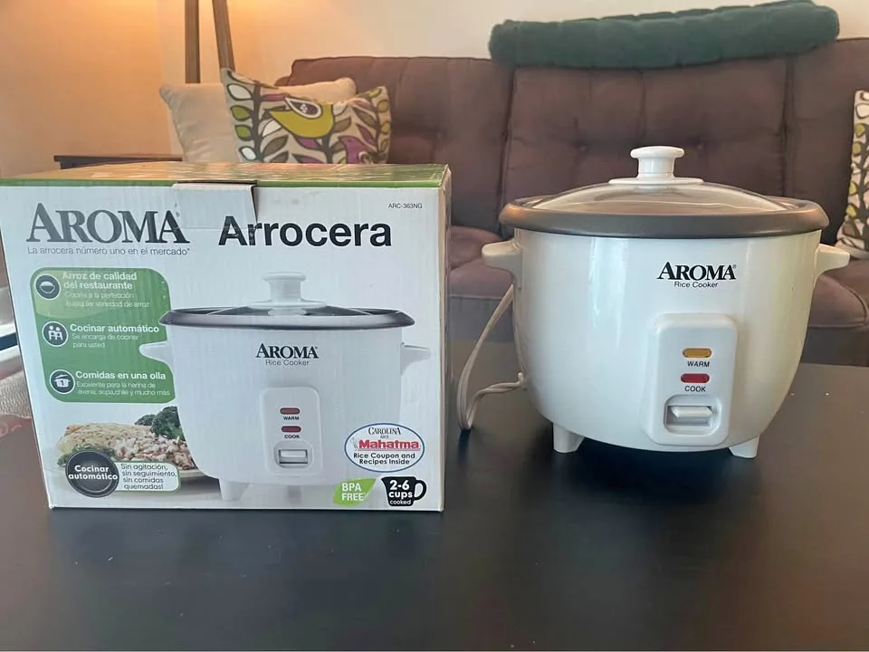 Aroma 6-Cup Rice Cooker with Box thumbnail